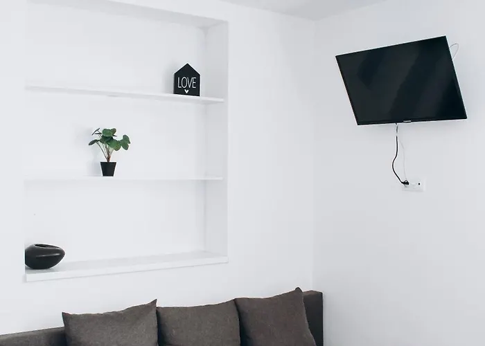 Sokolska Apartment *